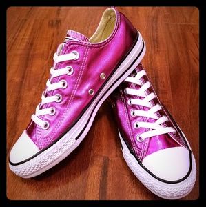 Metallic Pink Lo Top Converse